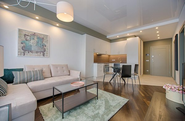 Petite maison avec jardin : astuces créatives pour un aménagement optimisé